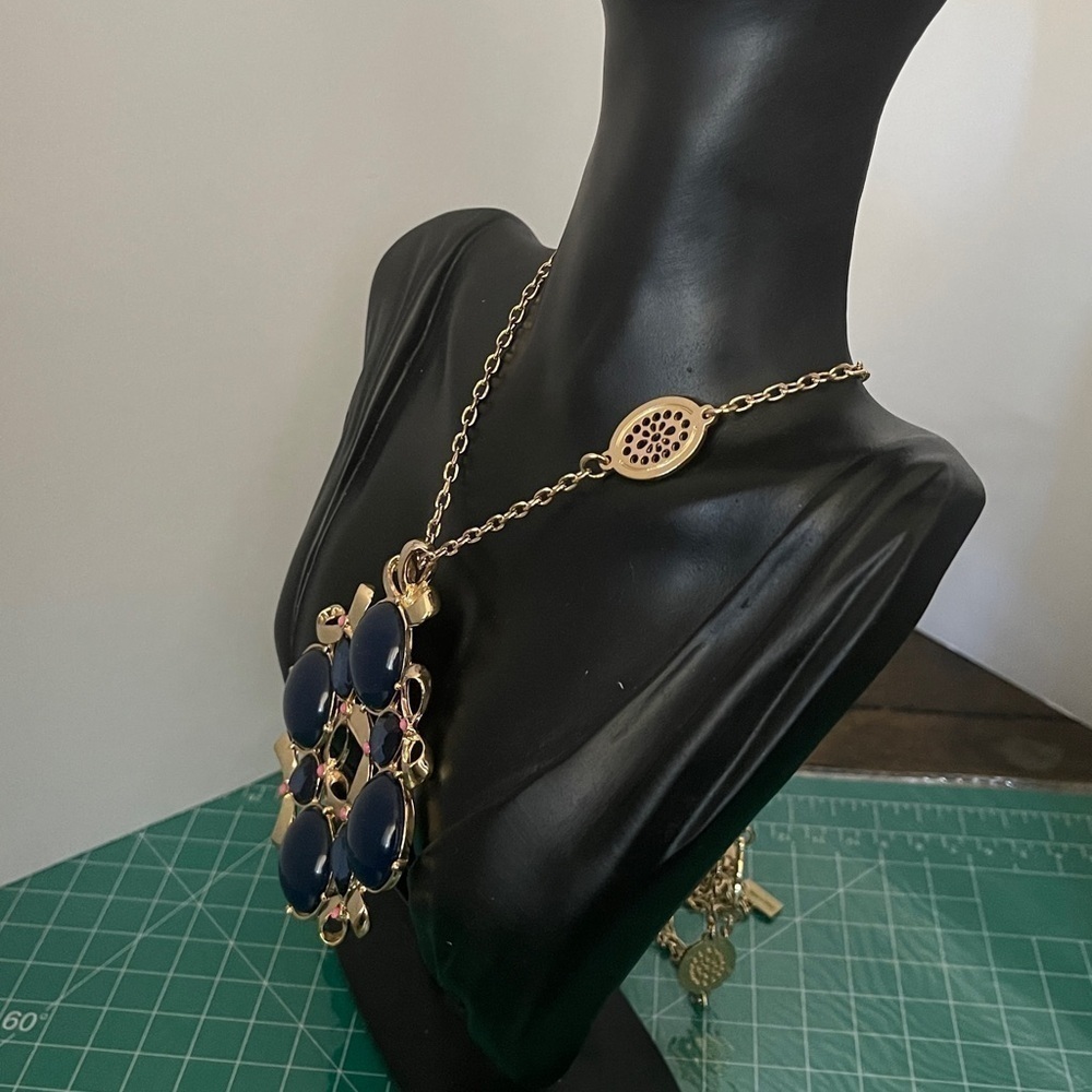 Blue and pink Lilly Pulitzer statement necklace - Picture 3 of 6